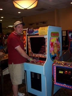 Texas Pinball Festival 2004 - Cleanest Looking Donkey Kong Ever!